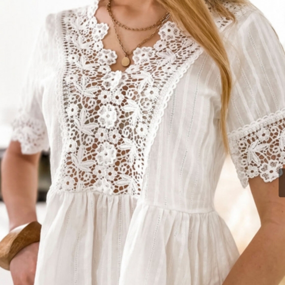♥️New boutique white lace slicing Cotton top - Picture 2 of 12